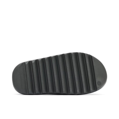 Yeezy Slide Dark Onyx
